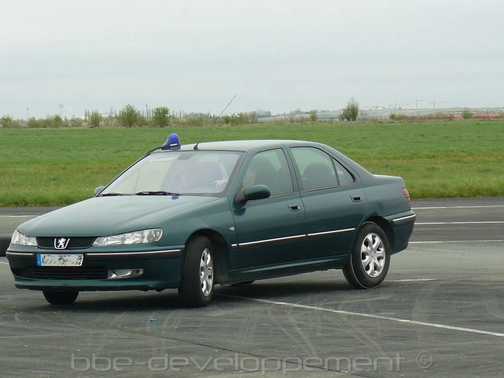 Skid concept 406 police