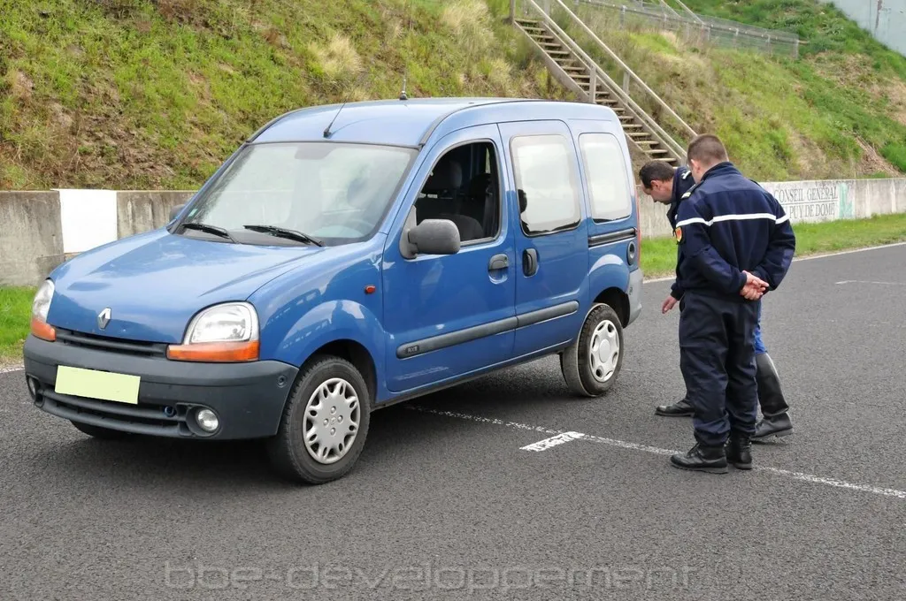 Kangoo gendarmerie Skid Concept