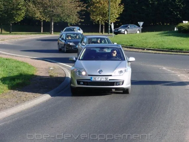 Renault Laguna convoi